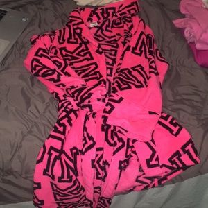 VS PINK ROBE